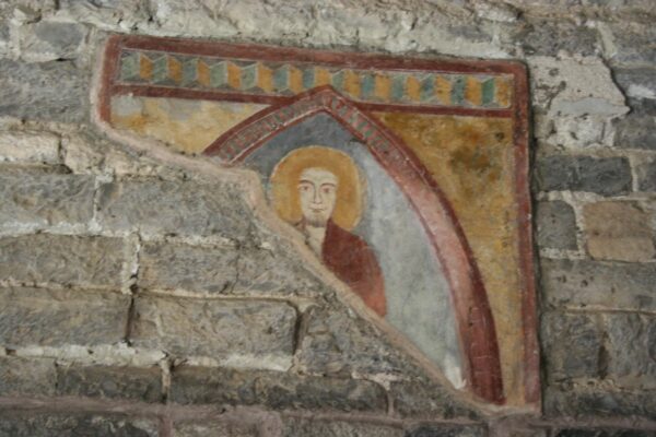 Affresco del XIII secolo nel chiostra dell'abbazia di Piona
