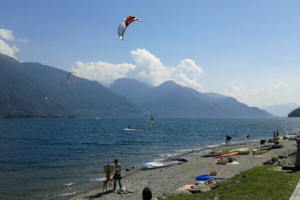 Kite surfers at the beach of Cremia