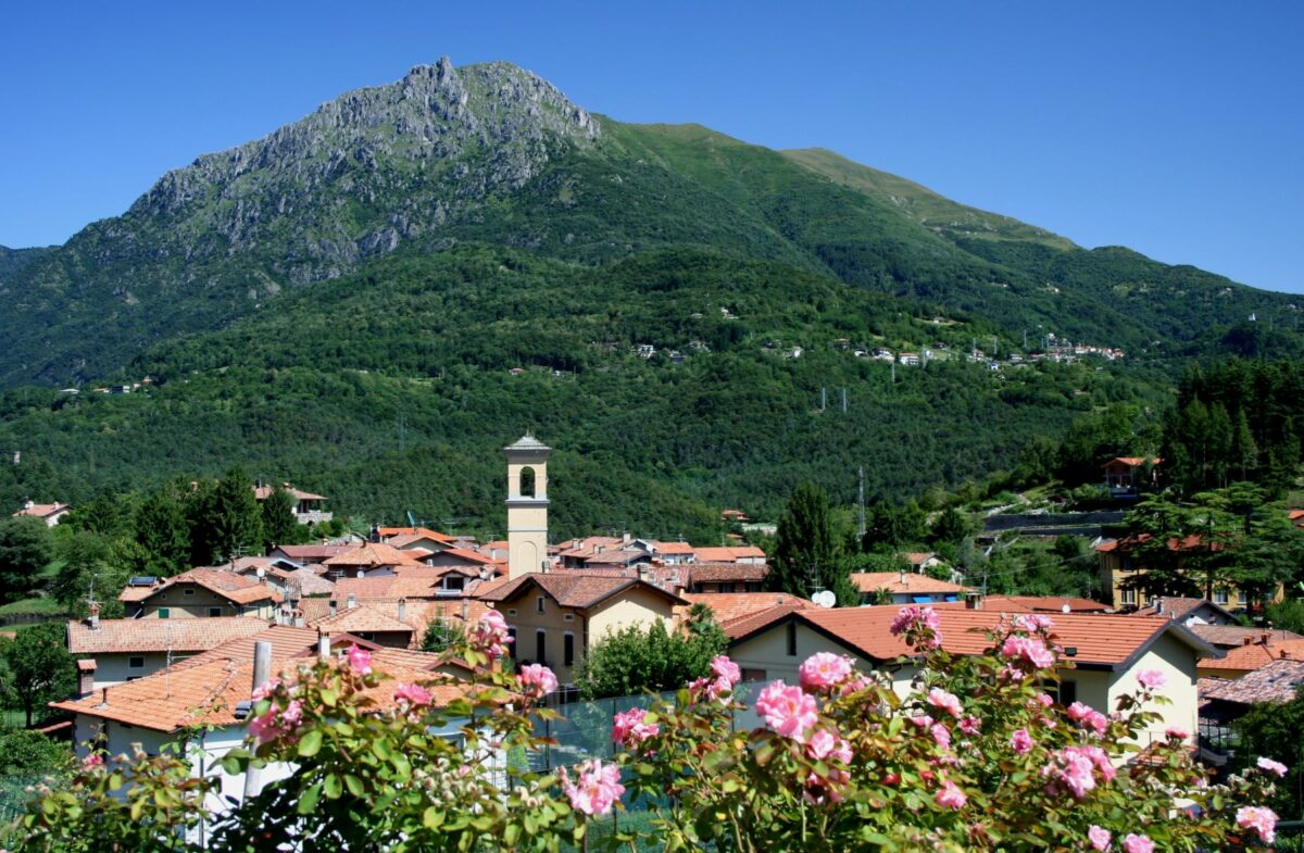 Il borgo di Croce sopra Menaggio